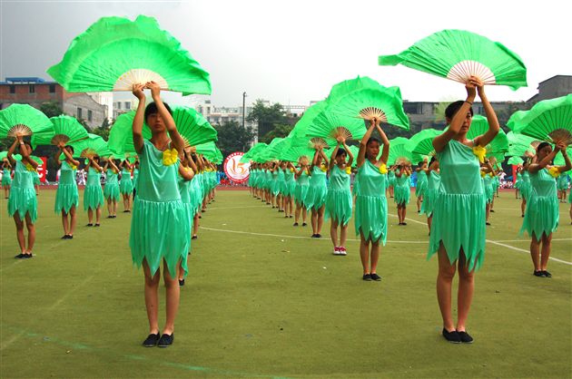 十五周年校庆图片：团体操