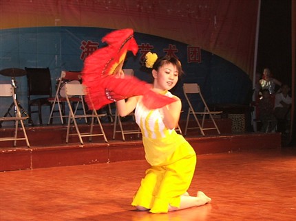 2005年科艺班、科体班夏令营暨集训掠影：轻舞飞扬