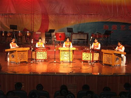 扬琴演奏:《草原上升起不落的太阳》