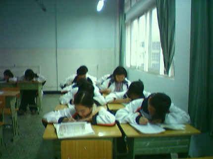 初2007级英语书法比赛现场