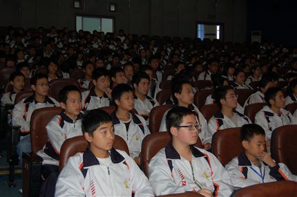 棠外第六期学生干部培训会０2