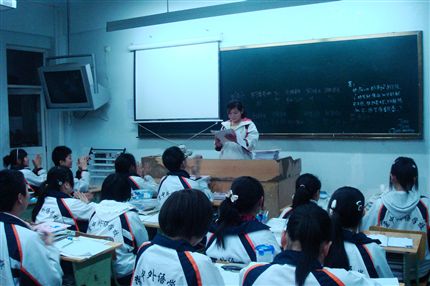 班级民主代表发言