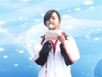 高2010级4班 罗丹聆