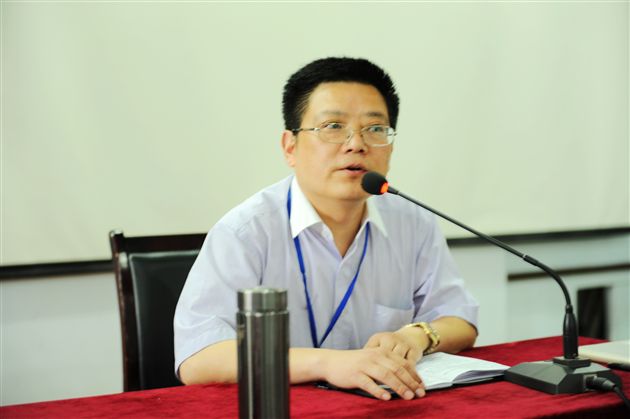 棠外举行初中教师培训大会