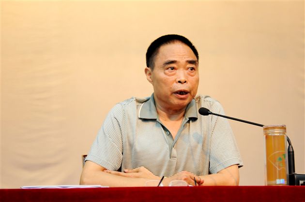 棠中外语学校2011年全校教职工大会圆满举行