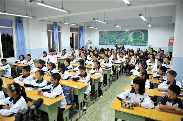 好一位足智多谋的老师！好一群大方优秀的学生！——记孙晓晖老师的一堂思品课