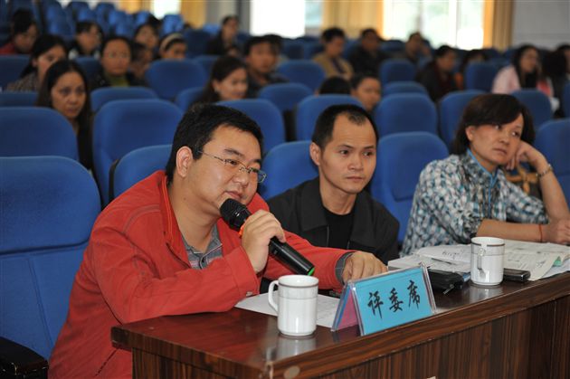 教材解读大赛  彰显棠外风采