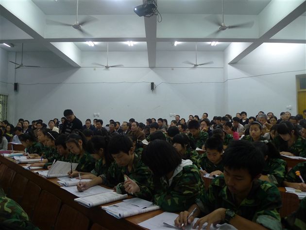 棠中外语学校王继超老师受邀参加省专家团送教下县活动