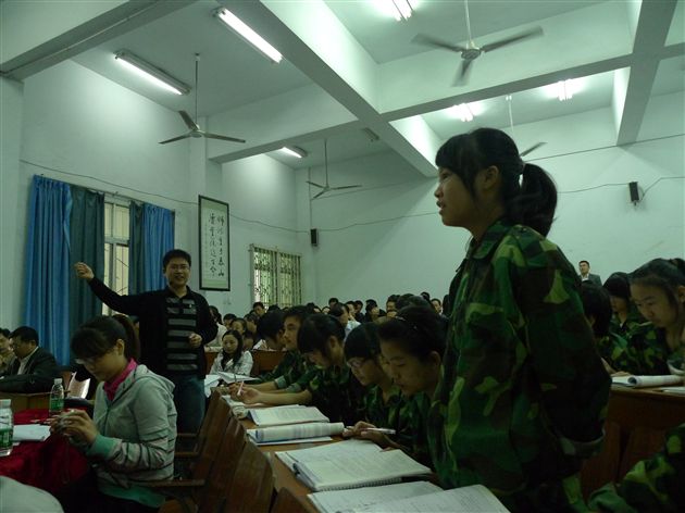 棠中外语学校王继超老师受邀参加省专家团送教下县活动