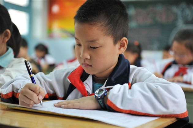 品味经典 写好汉字——棠外附小举行第十五届“阳光杯”经典写字比赛