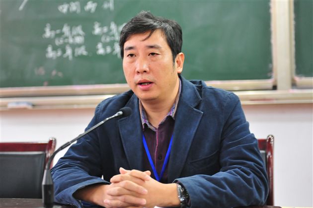 棠中外语学校召开十月份高中部教师大会