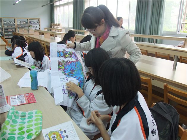 趣、雅、活——记棠外初2013届活动课