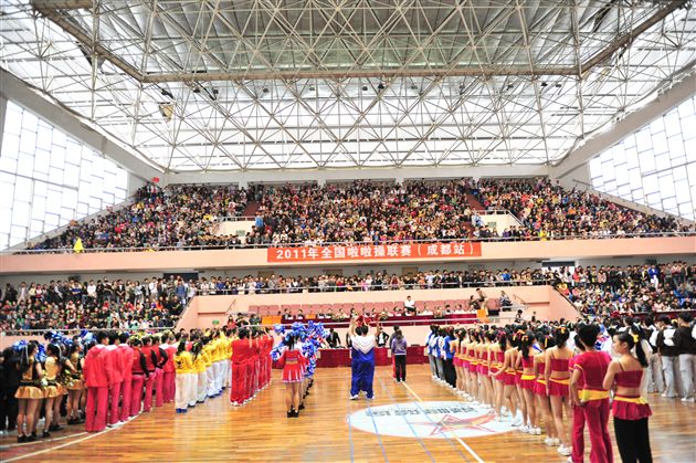 棠外啦啦操班在2011年啦啦操联赛（成都站）比赛中荣获三项冠军