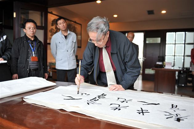 国家副总督学、教育部基础教育司原司长王文湛莅临棠外作专题报告