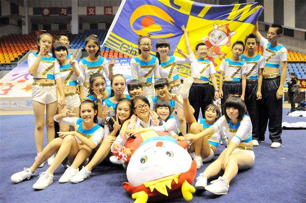 棠外啦啦操班在“2011年全国亿万青少年啦啦操明星展示大赛”中荣获两项冠军