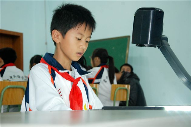 三尺讲台展风采 欢聚一堂谈教研——记棠外附小承办双流县六年级数学研培活动