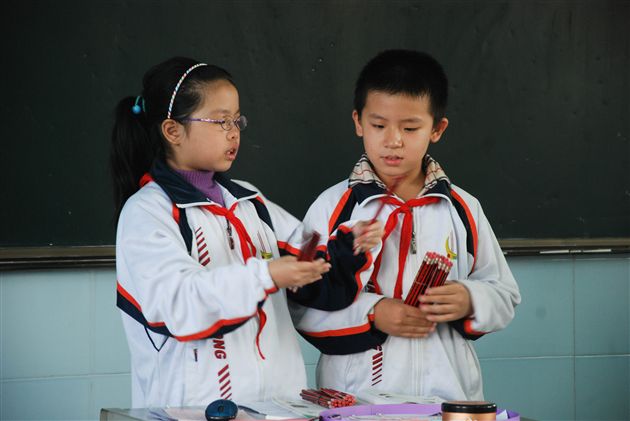成都市武侯区实验高中小学部全体数学老师到棠外附小观摩听课