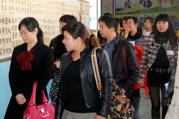 成都市武侯区实验高中小学部全体数学老师到棠外附小观摩听课