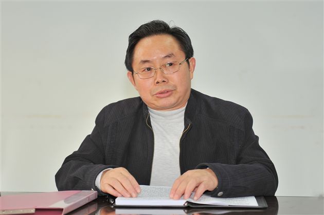 棠外举行高2012届绩效考核签字仪式