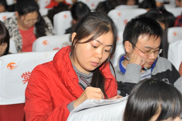 棠外召开初三年级10月月考成绩分析会