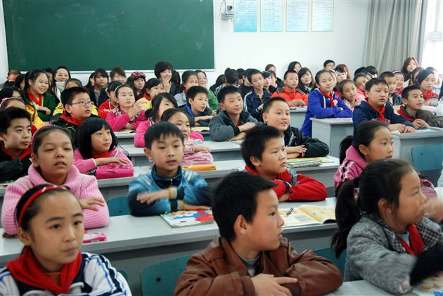 棠外附小张永聪老师为“双流县小学六年级英语课堂教学研培活动”献课