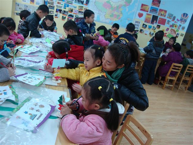 理论加实践 观察并反思——记棠外实验幼稚园老师实习活动