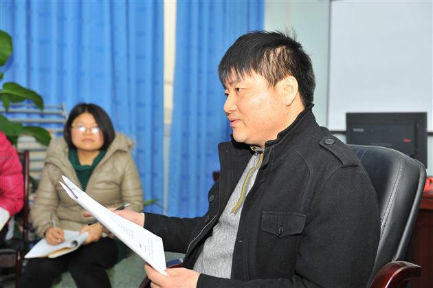 “陋室”修得育人道，寒霜镀就一身金</p><p>　　——棠外刘勇工作室迎县教育局、研培中心年度考核</p><p>　　