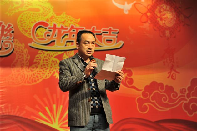 新年新气象 新风新面貌——记棠外教职工2012年迎新联欢会