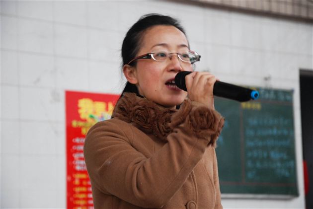 棠外附小隆重举行2011—2012学年度下期开学典礼