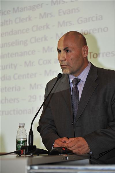 美教育专家团赴棠外进行教育交流