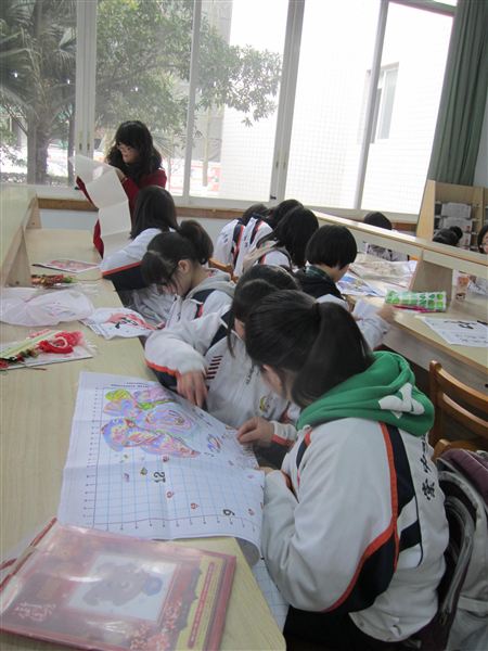 有声有色展风采，有滋有味享课堂——记棠外初2013届第二课堂活动的开展