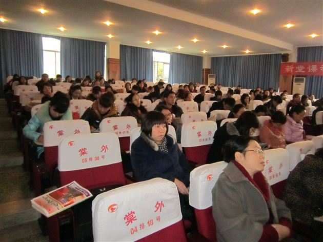 齐心协力，永争一流——棠外参加双流县中考英语解读大赛