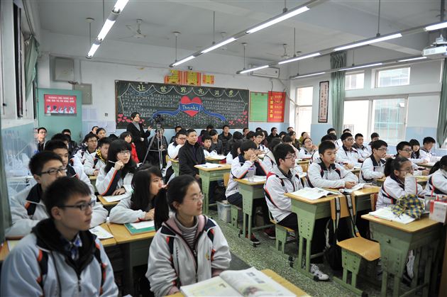 能力在实践中提升，理念在交流中更新——记高2013届生物组县级教研活动