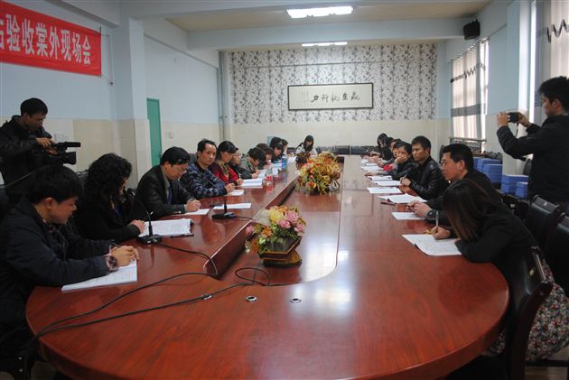 棠外初2014届修身班会课展评落下帷幕