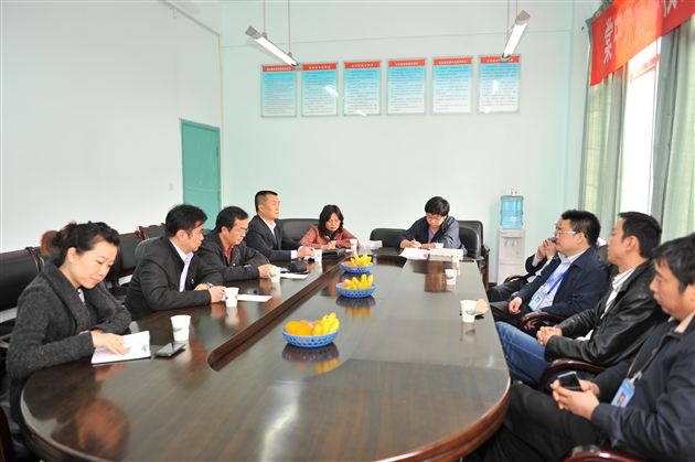 昆明市外语实验学校领导来棠外学习考察