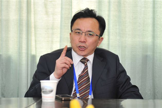 昆明市外语实验学校领导来棠外学习考察