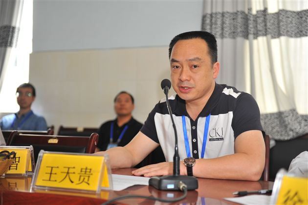 棠外举办市级课题《普通中学“3+1”课堂教学改革的策略研究》研讨活动