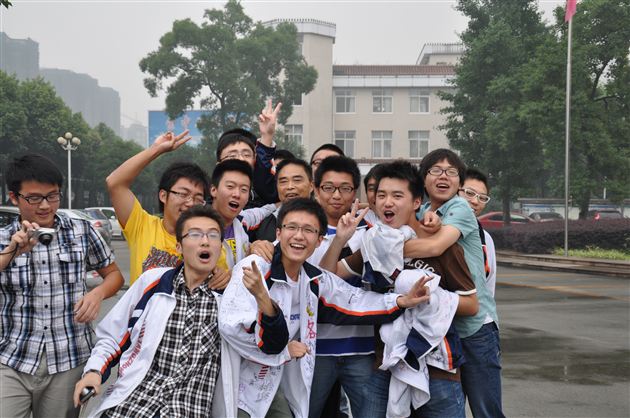 助威高考，辉煌棠外