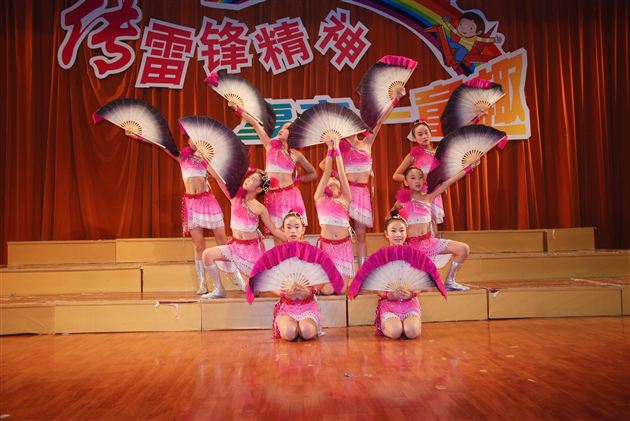 传雷锋精神 享六一童趣——棠外附小隆重举行庆祝“六一”系列活动