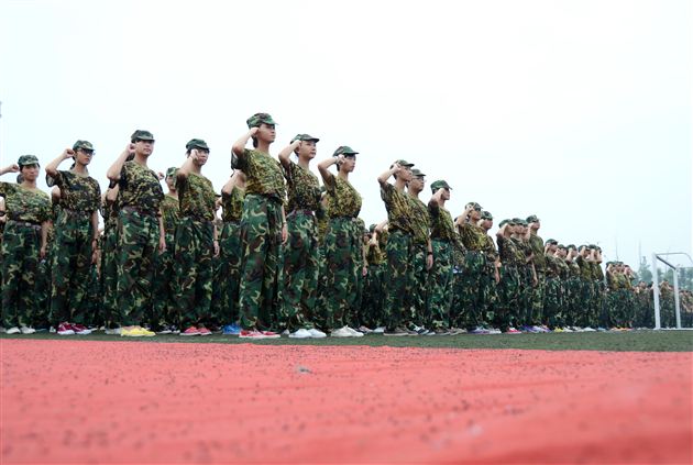 棠中外语学校2012—2013学年度开学典礼圆满举行