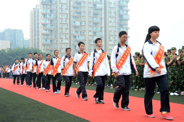 棠中外语学校2012—2013学年度开学典礼圆满举行</p><p>　　