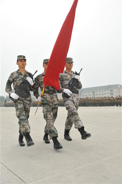 铁骨铮铮战士魂——记棠中外语学校初2012级新生军训