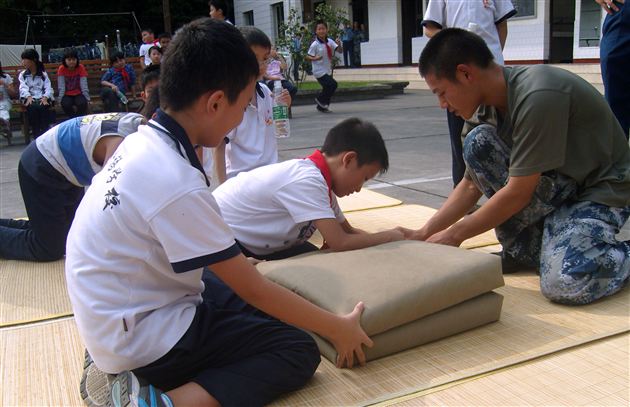 快乐体验 幸福成长——记棠中外语学校附小学生部队之行