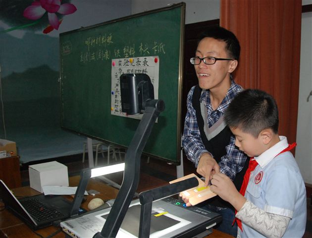 环环相扣谈设计，教学相长促提高——棠外附小满天老师为双流县小学科学研培活动献课