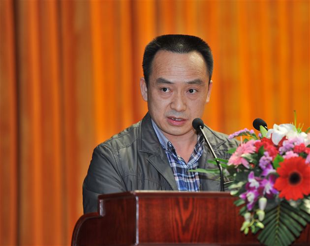 党总支委员、校长助理、总务负责人王天贵同志发表讲话