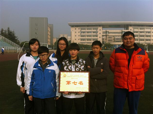 棠外高中男女篮球队参加成都市中学生篮球联赛取得好成绩