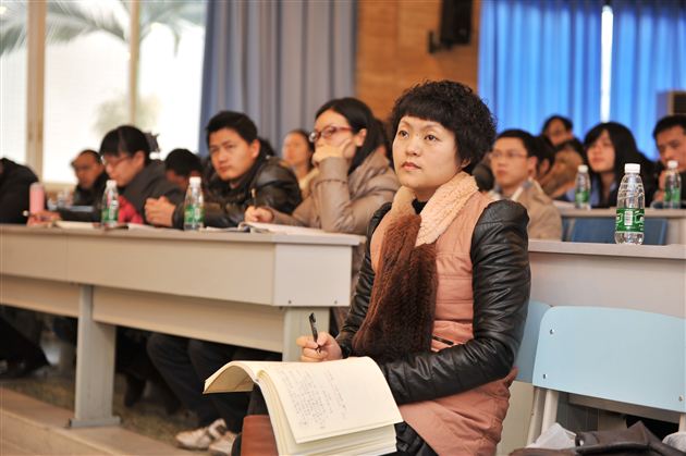 双流县研培中心德育专题会“棠外常态班会课探索”在棠外成功召开