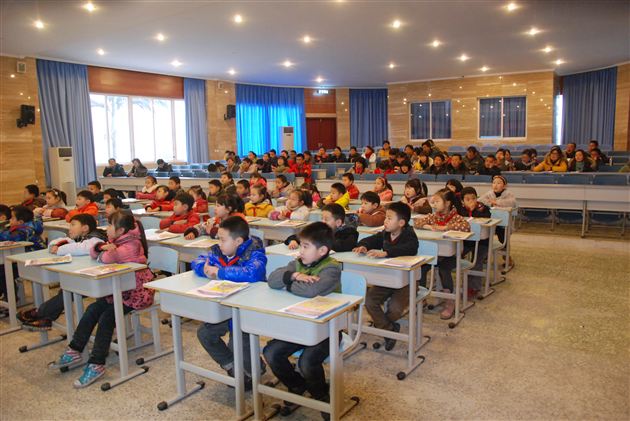 手拉手，共发展 ——棠外附小与阿坝县城关第一小学进行“手拉手”教学研讨活动