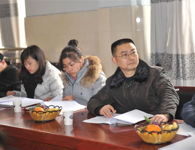 国家级十二•五重点课题“一条龙英语教育研究”子课题专题研究会在棠外举行