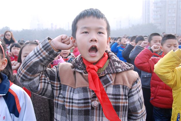 棠外附小隆重举行2012—2013学年度下期开学典礼